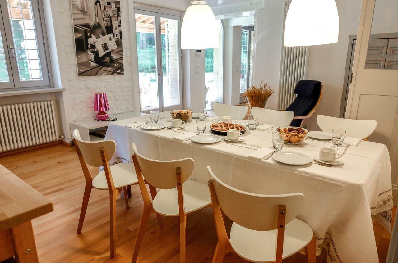 Casale Bellaguardia Villa ฟอสซอมโบรเน ภายนอก รูปภาพ