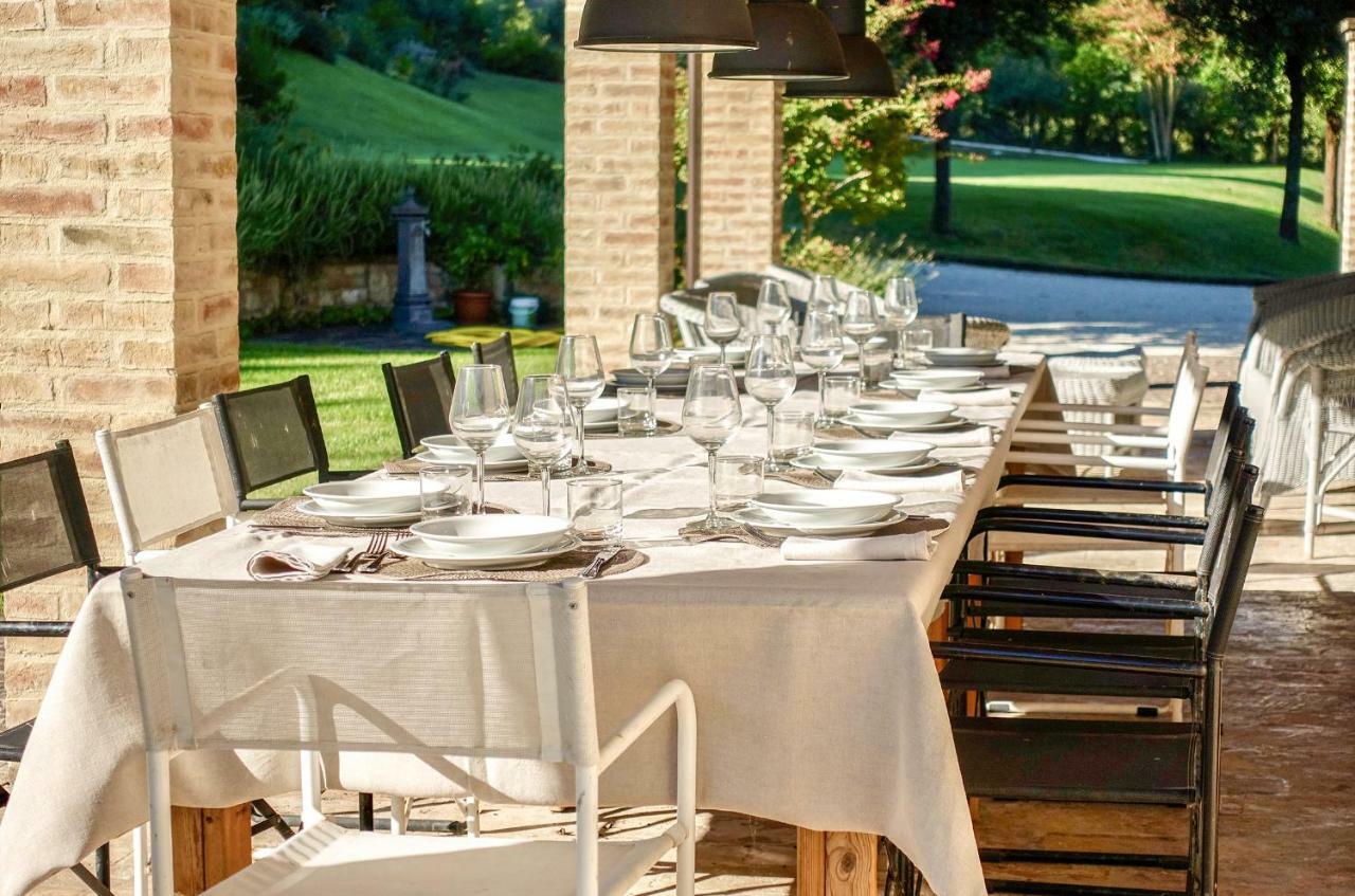 Casale Bellaguardia Villa ฟอสซอมโบรเน ภายนอก รูปภาพ