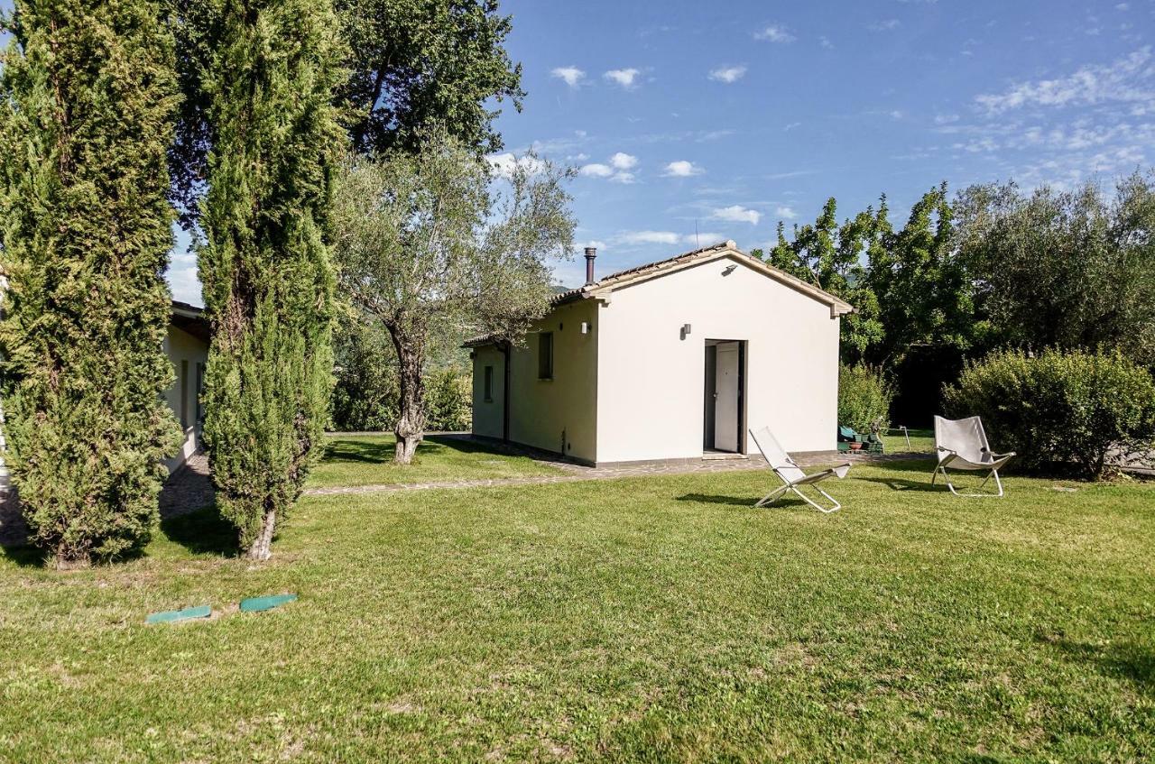 Casale Bellaguardia Villa ฟอสซอมโบรเน ภายนอก รูปภาพ