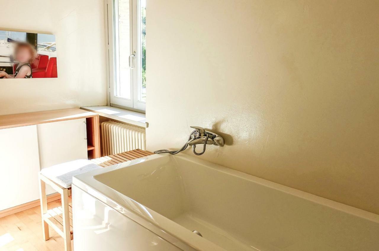 Casale Bellaguardia Villa ฟอสซอมโบรเน ภายนอก รูปภาพ